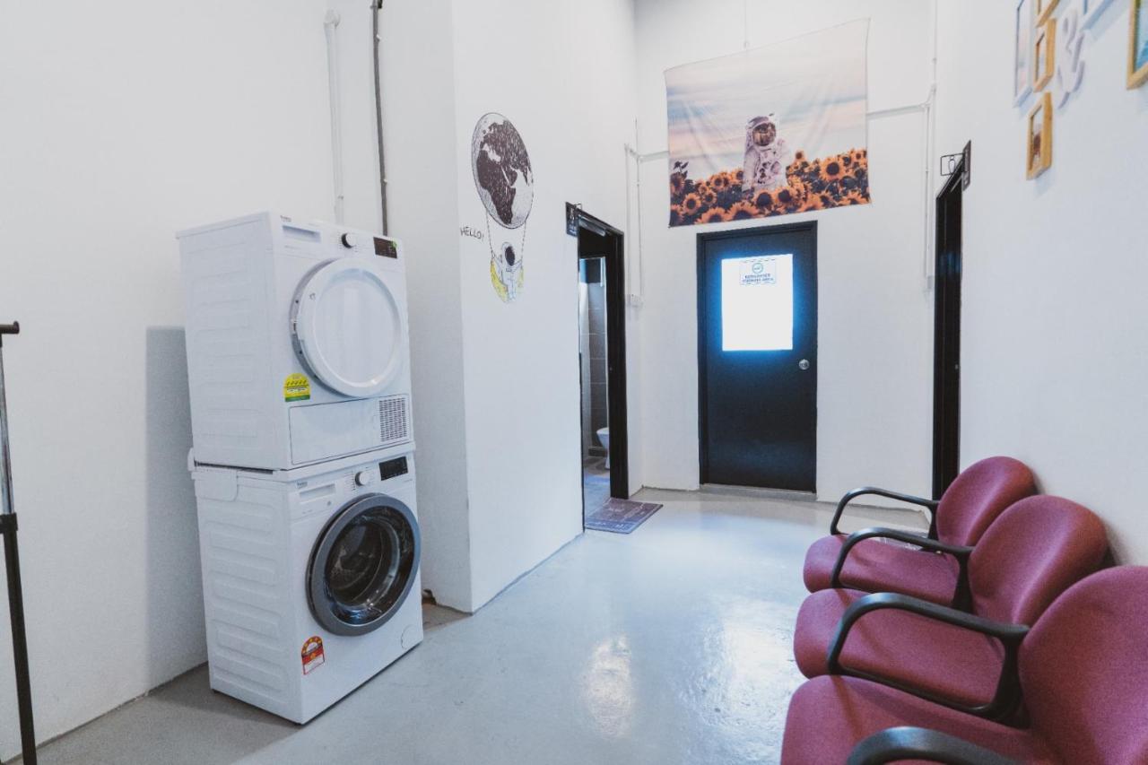 Hashtag.Capsule.Hostel Джохор-Бару Екстер'єр фото
